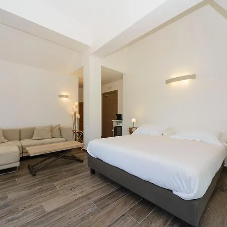 Relais Chalons D'orange Hotel 3*