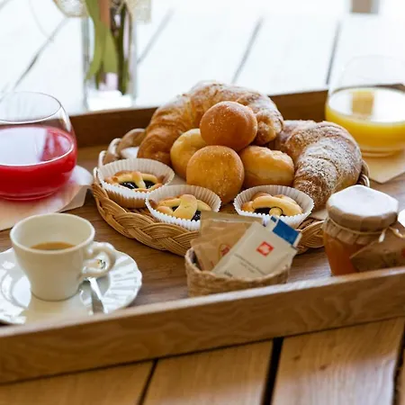 Hotel Relais Chalons D'orange 3*