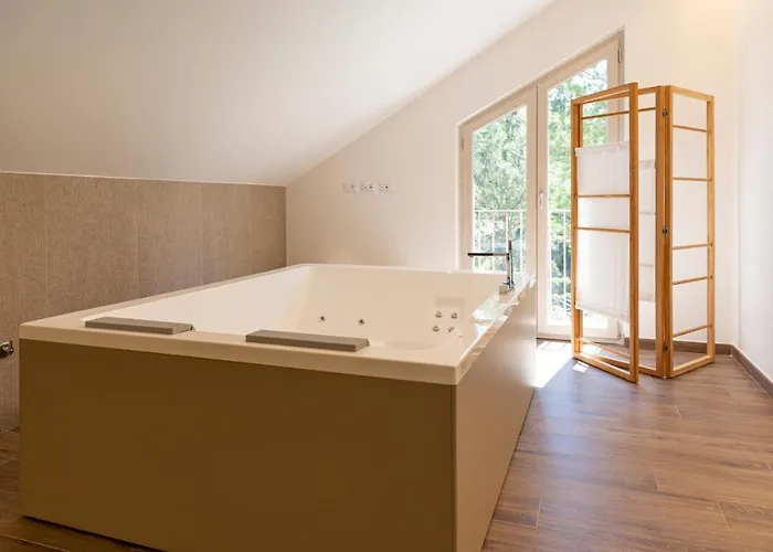 Hotel Relais Chalons D'orange 3*